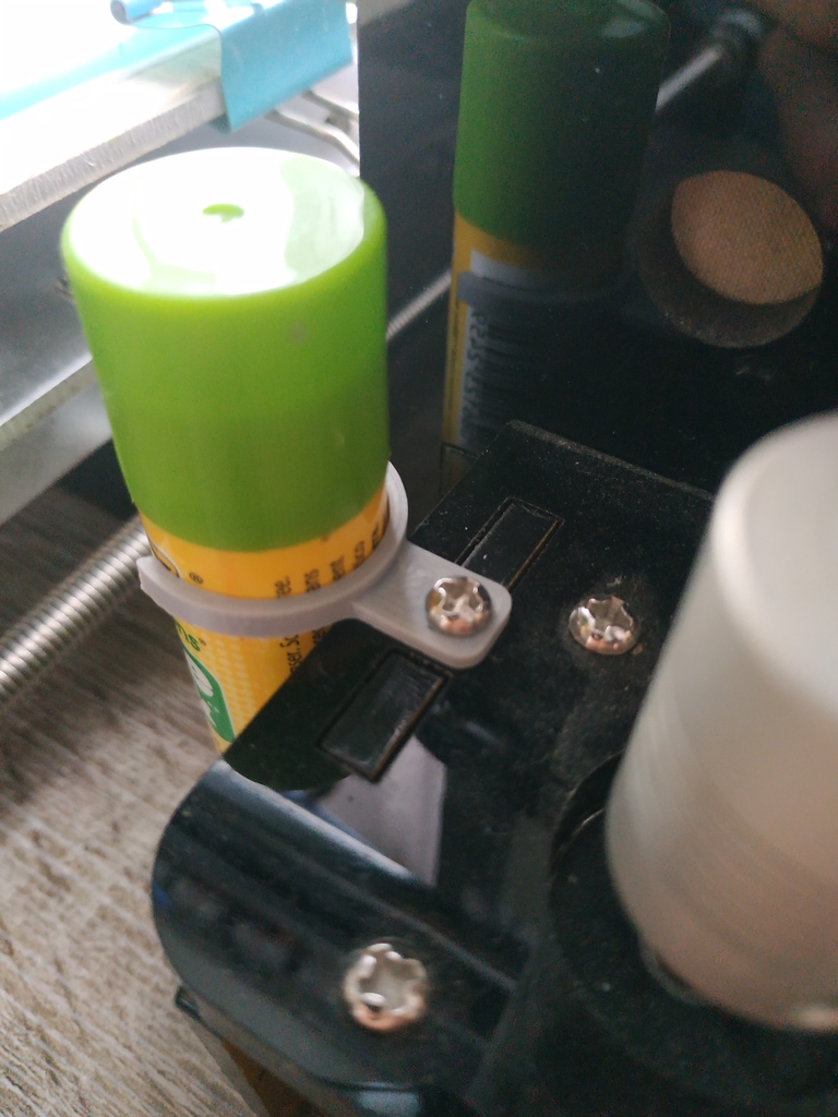 Glue stick holder for the Anet A8
