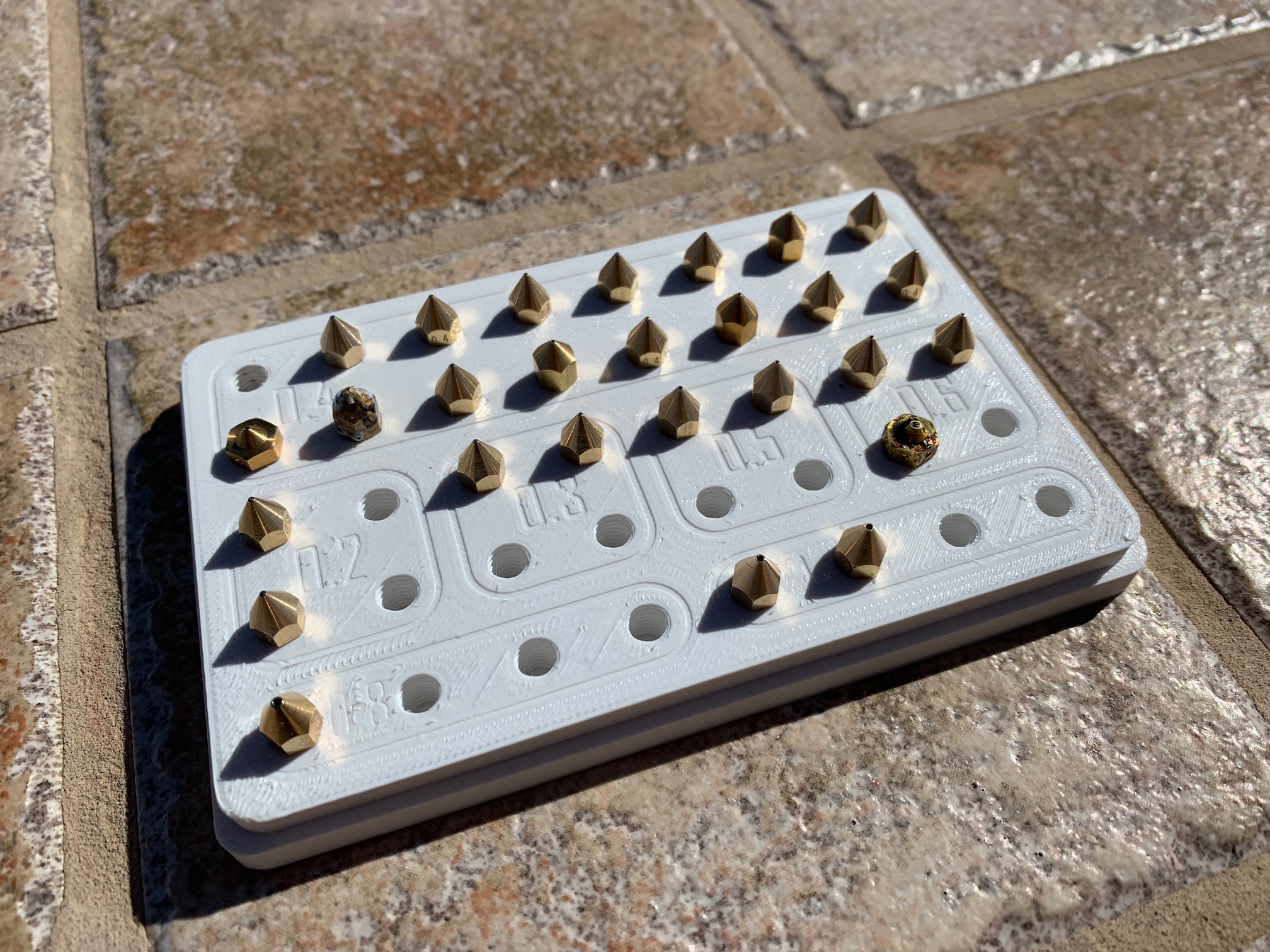 Large nozzle storage box