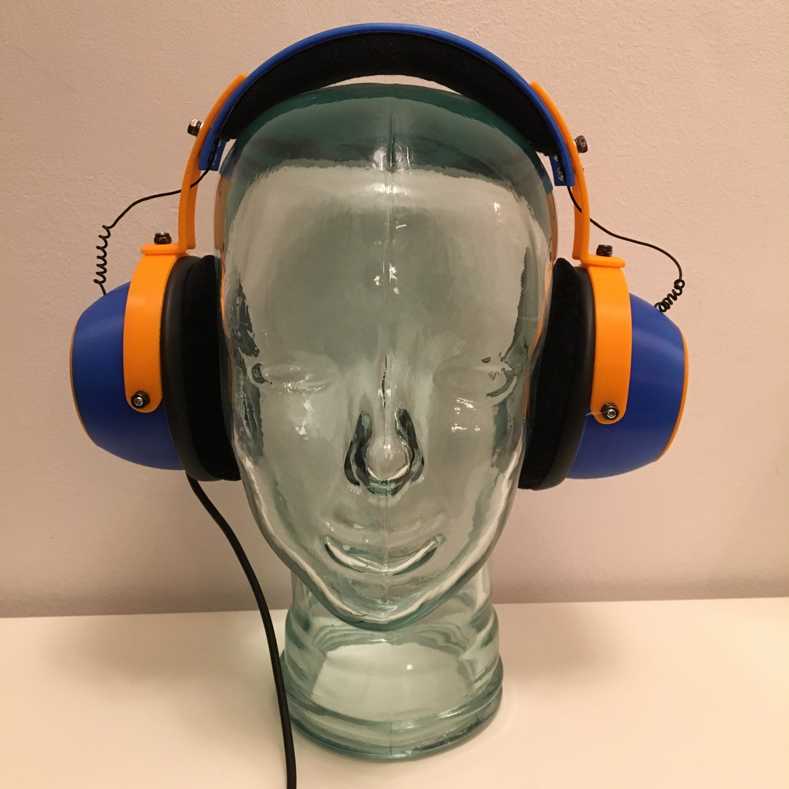Tunable "Open/Closed" Headphones