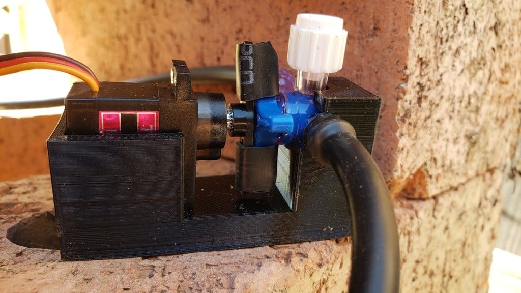 Servo controlled irrigation valve