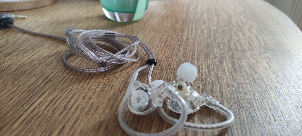 In-Ear Monitor Wire Neck Clip