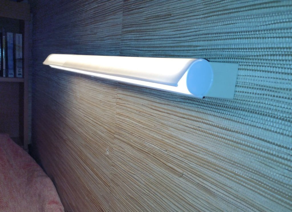 Lamp shade for a 50cm LED tube with S14s socket