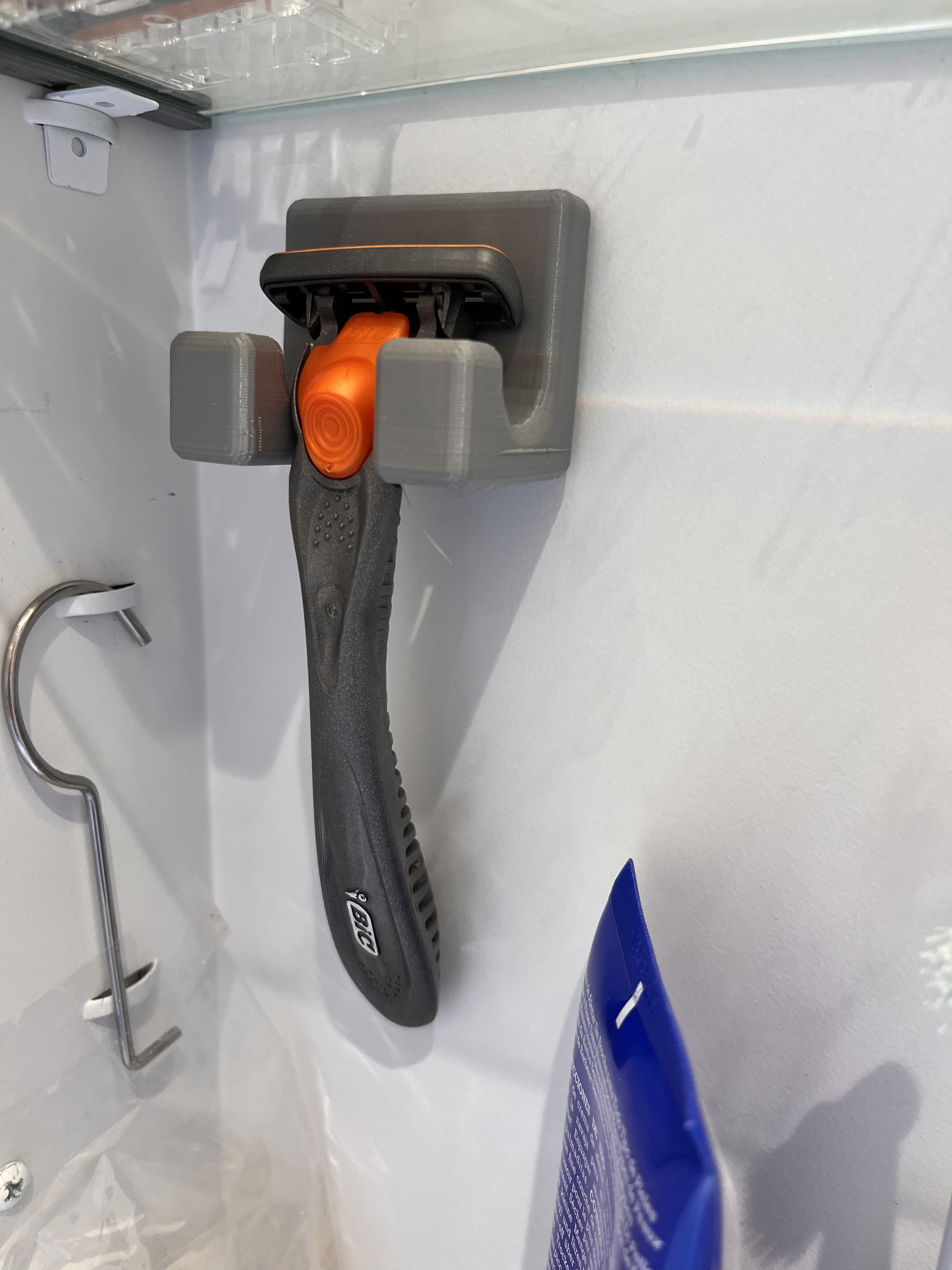 Razor Holder Magnetic and Parametric