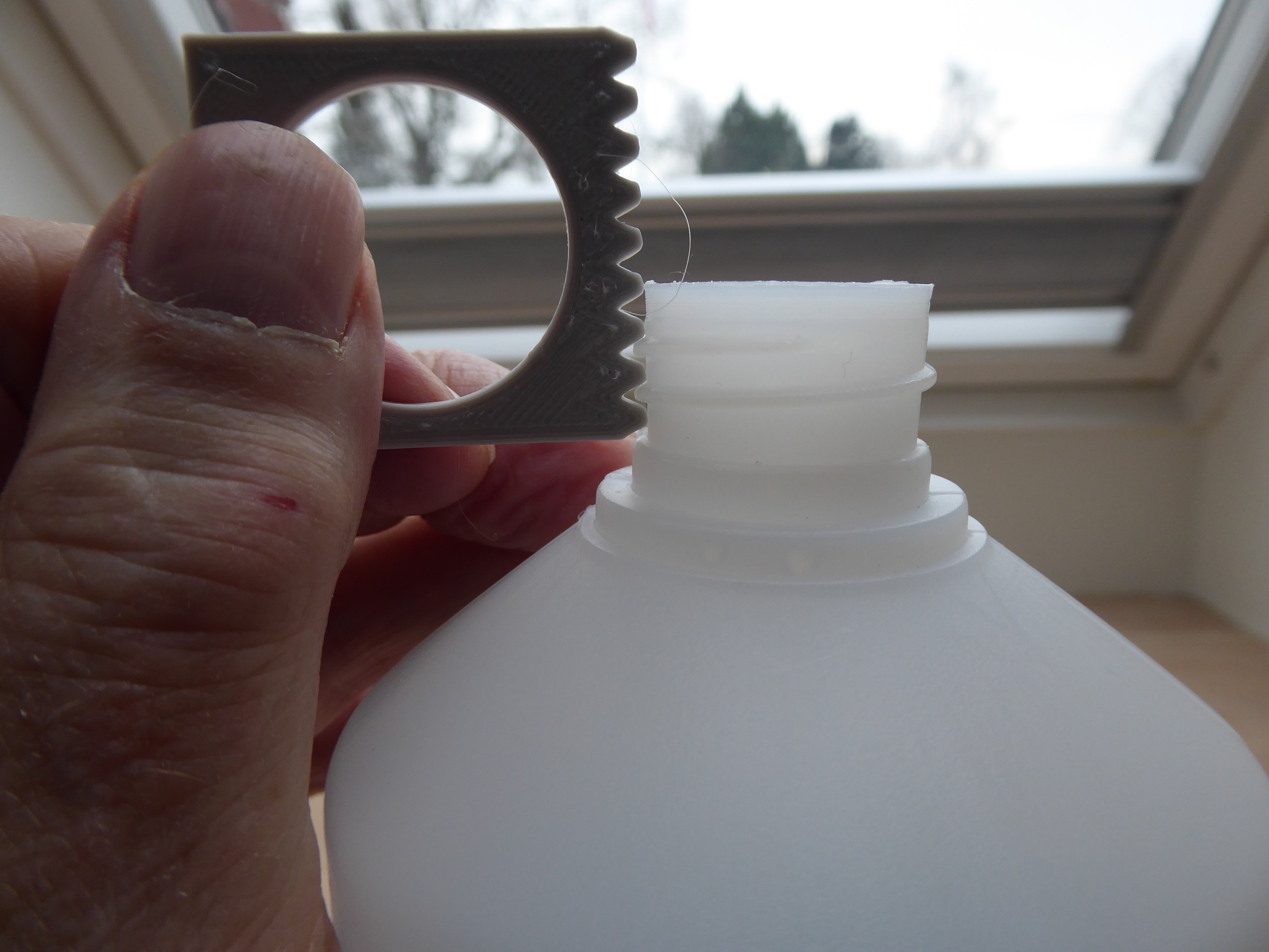 bottle thread tester