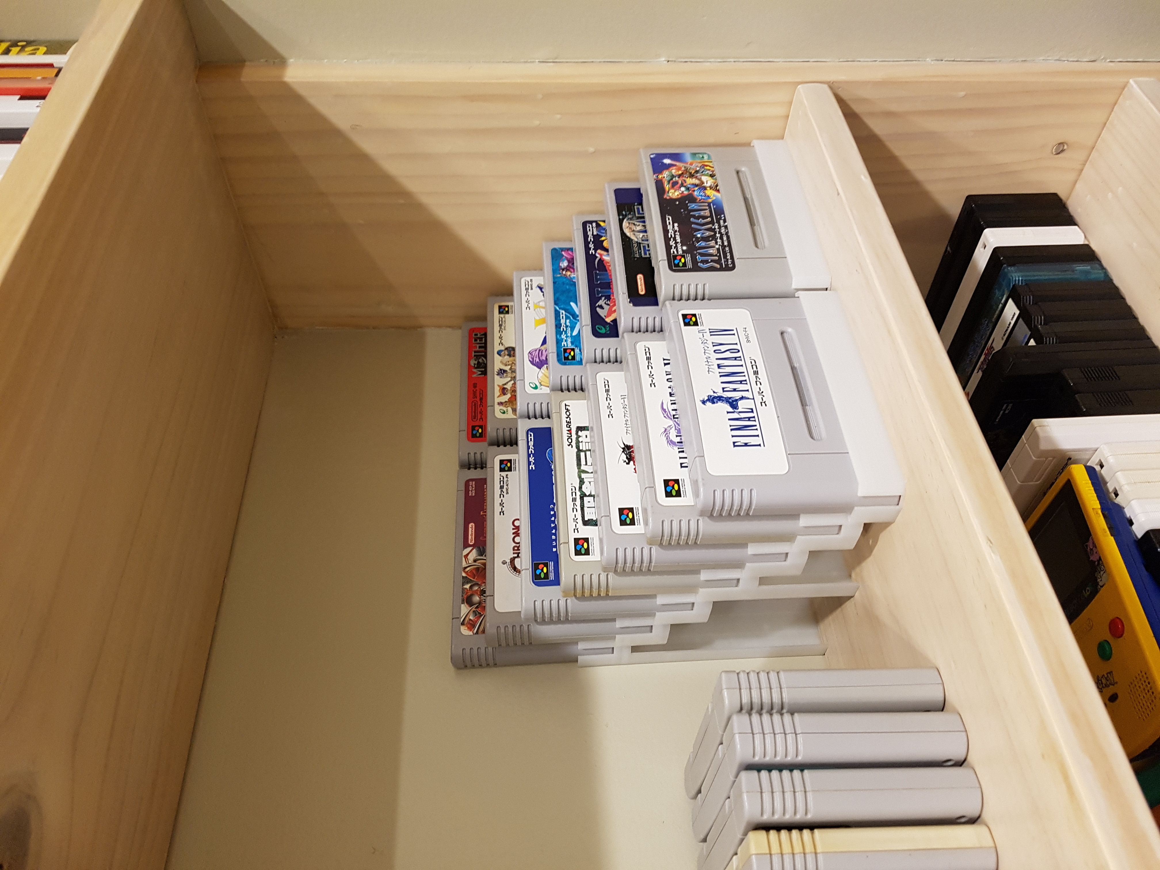 PAL SNES and Super Famicom cartridge caddy
