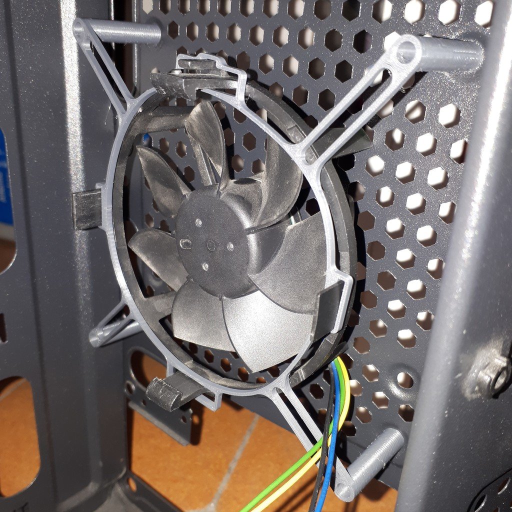 Adapter for CPU fan to 120mm case fan