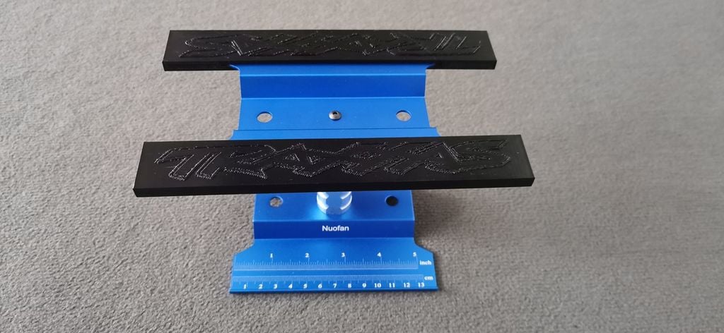 RC Car Work Stand Extensions for wider 1:8 RCs