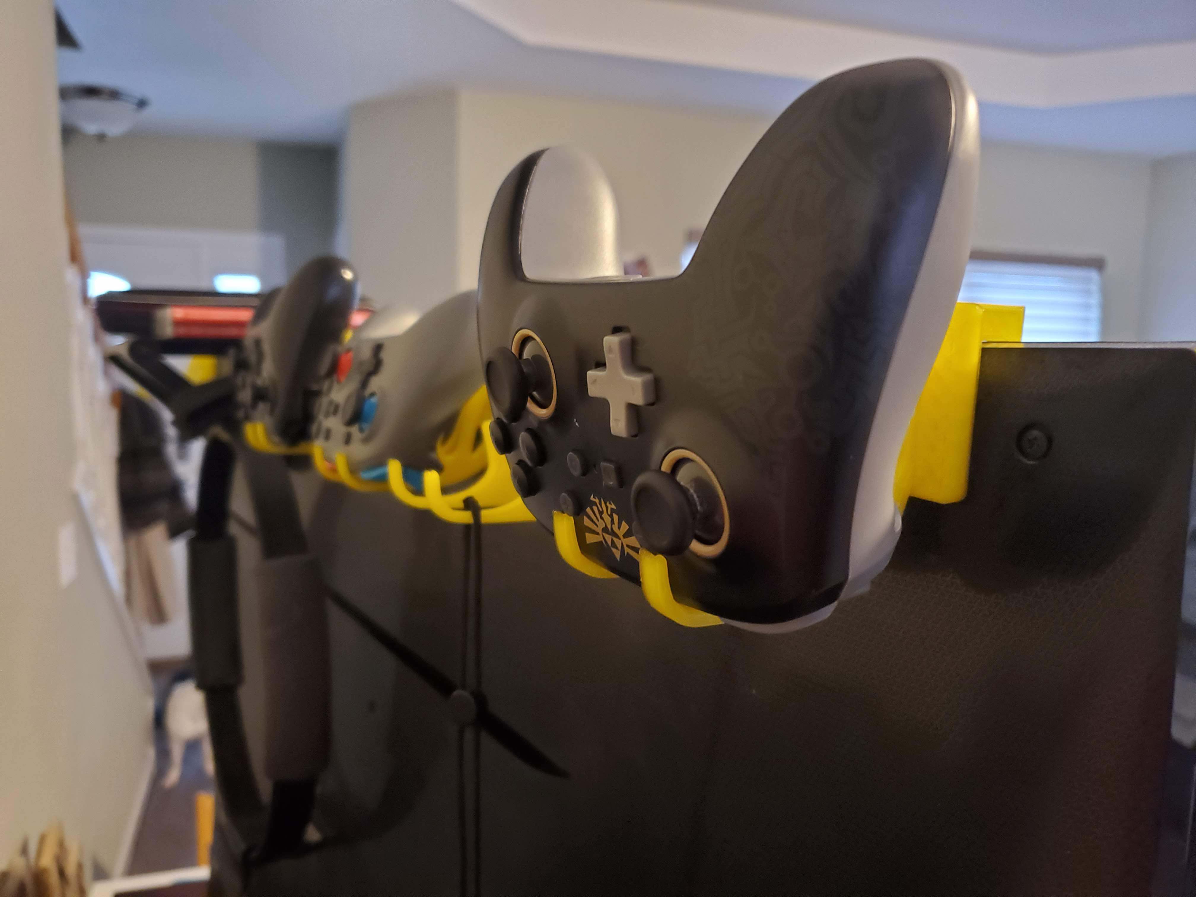 TV Hook Mount Pro Controller