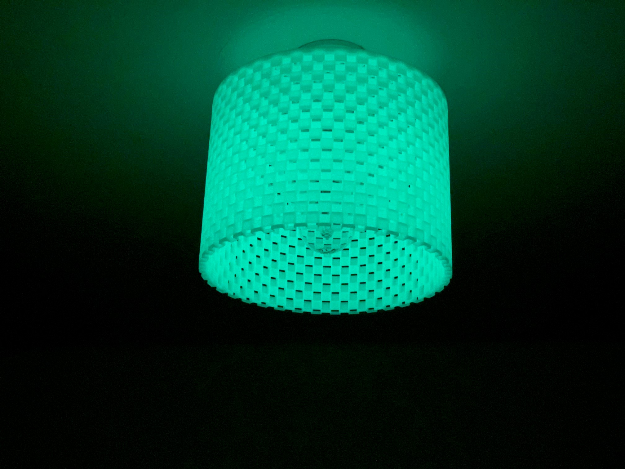 Glowing lampshade