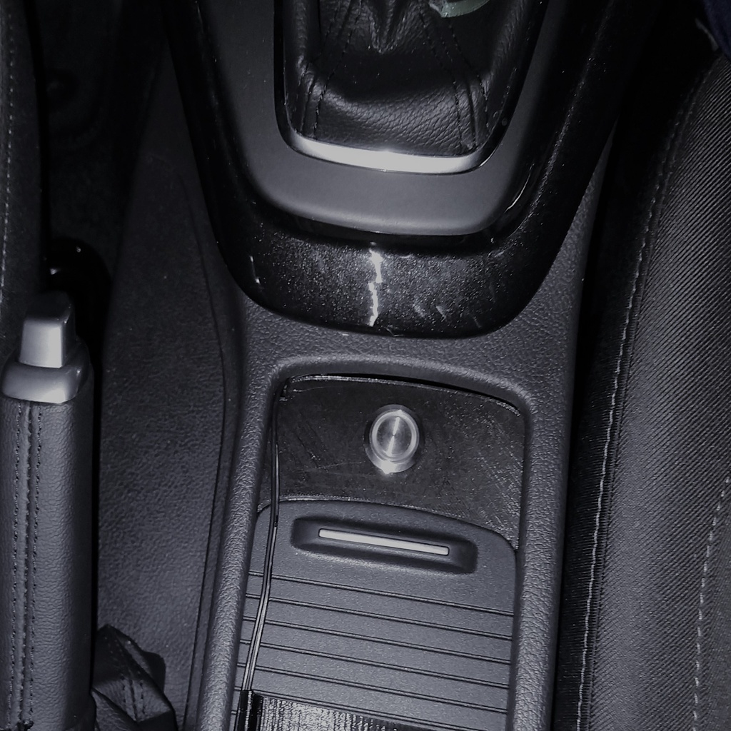 Ford Focus MK3 Facelift (2014-2018) central tunnel pushbutton holder