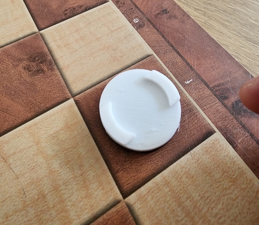 Othello / reversi disk optimised for flipping