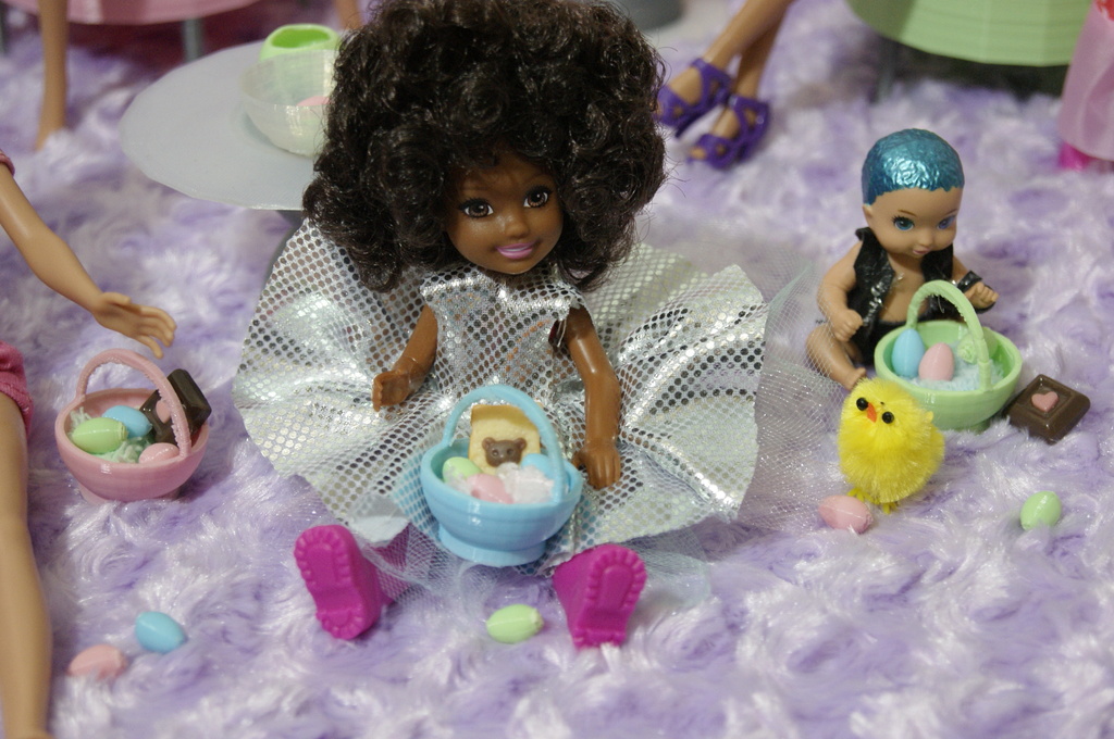 Fresh Dolls/Barbie Easter Basket and Egg