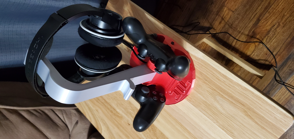 PS4 dual controller charger with headphone stand