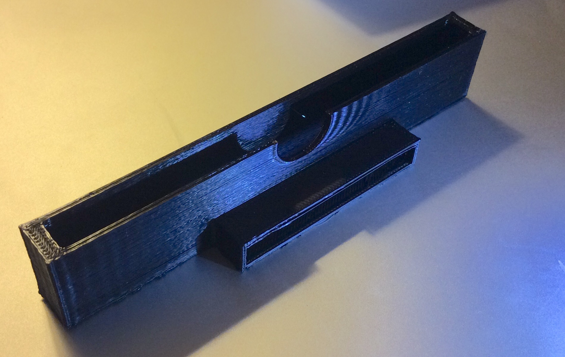 Amplfying Ear for iPod MINI 3 in Targus Case