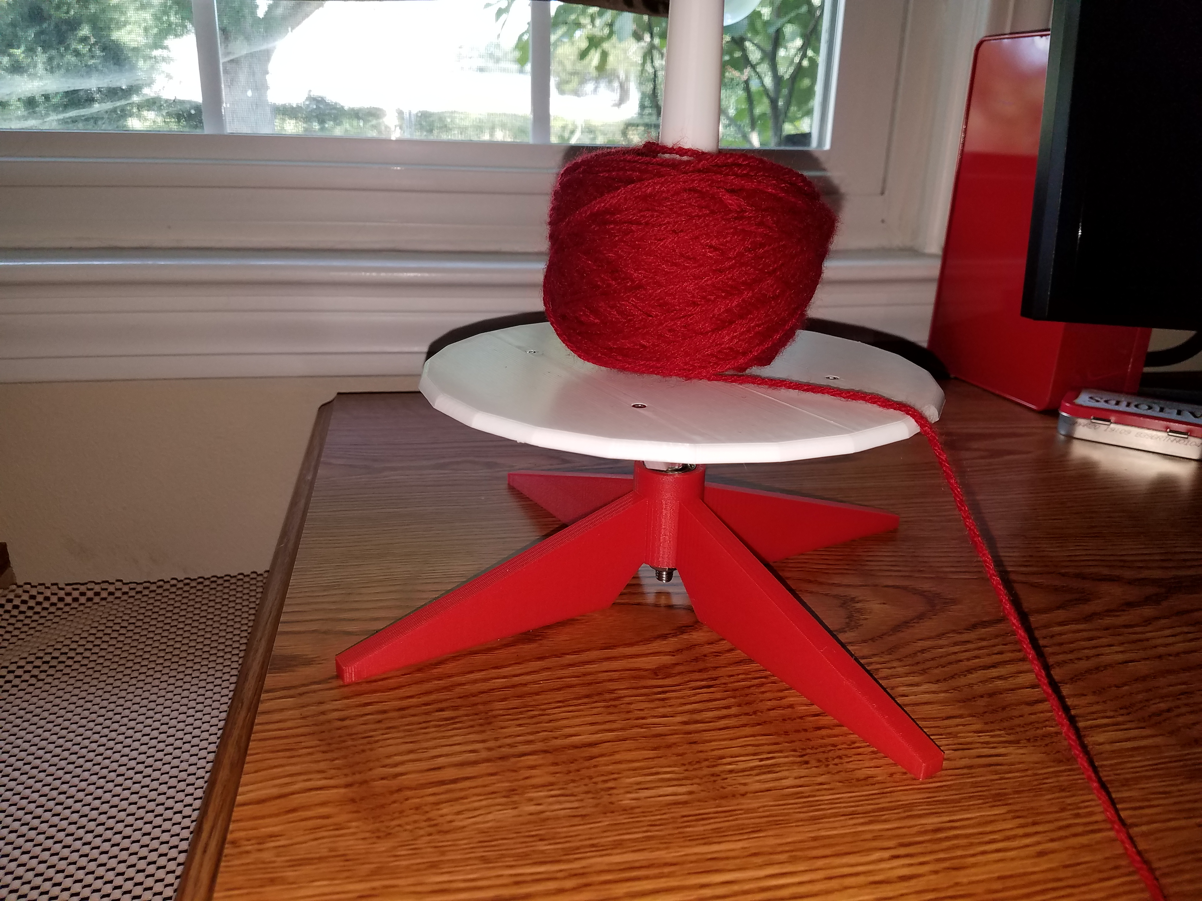 Yarn Holder Rev 1