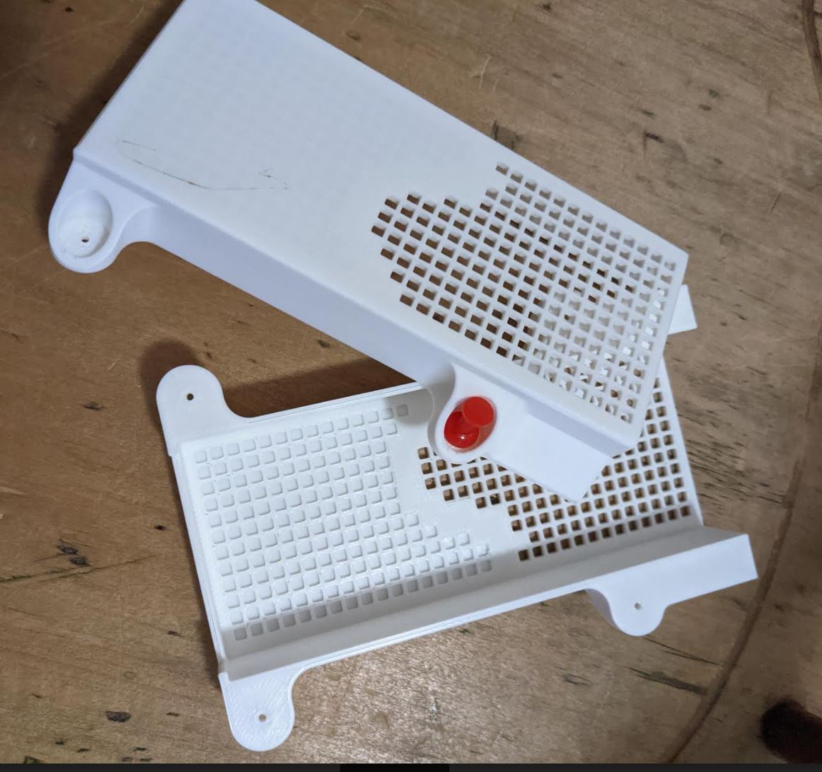 Honeybee Robbing Screen