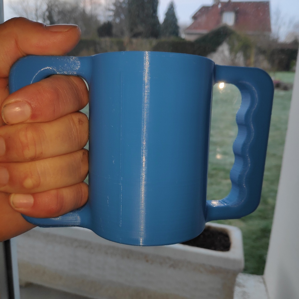 two handles cup or glass for handicapped person, tasse gobelet avec 2 anses