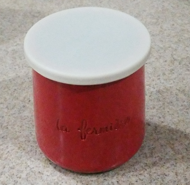 La Fermiere ceramic yogurt container lid (tight seal)