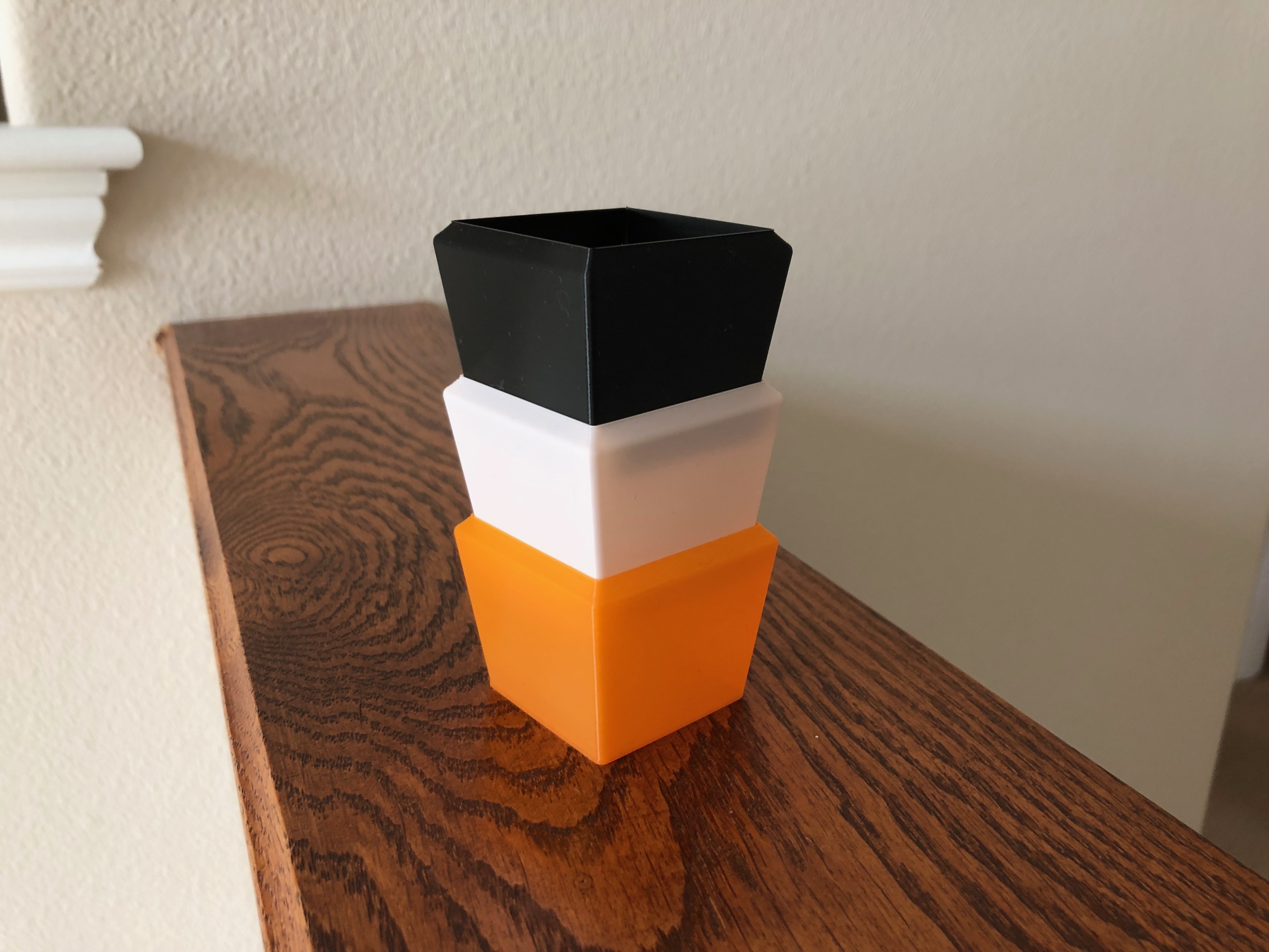 Vase Mode Stackable Container