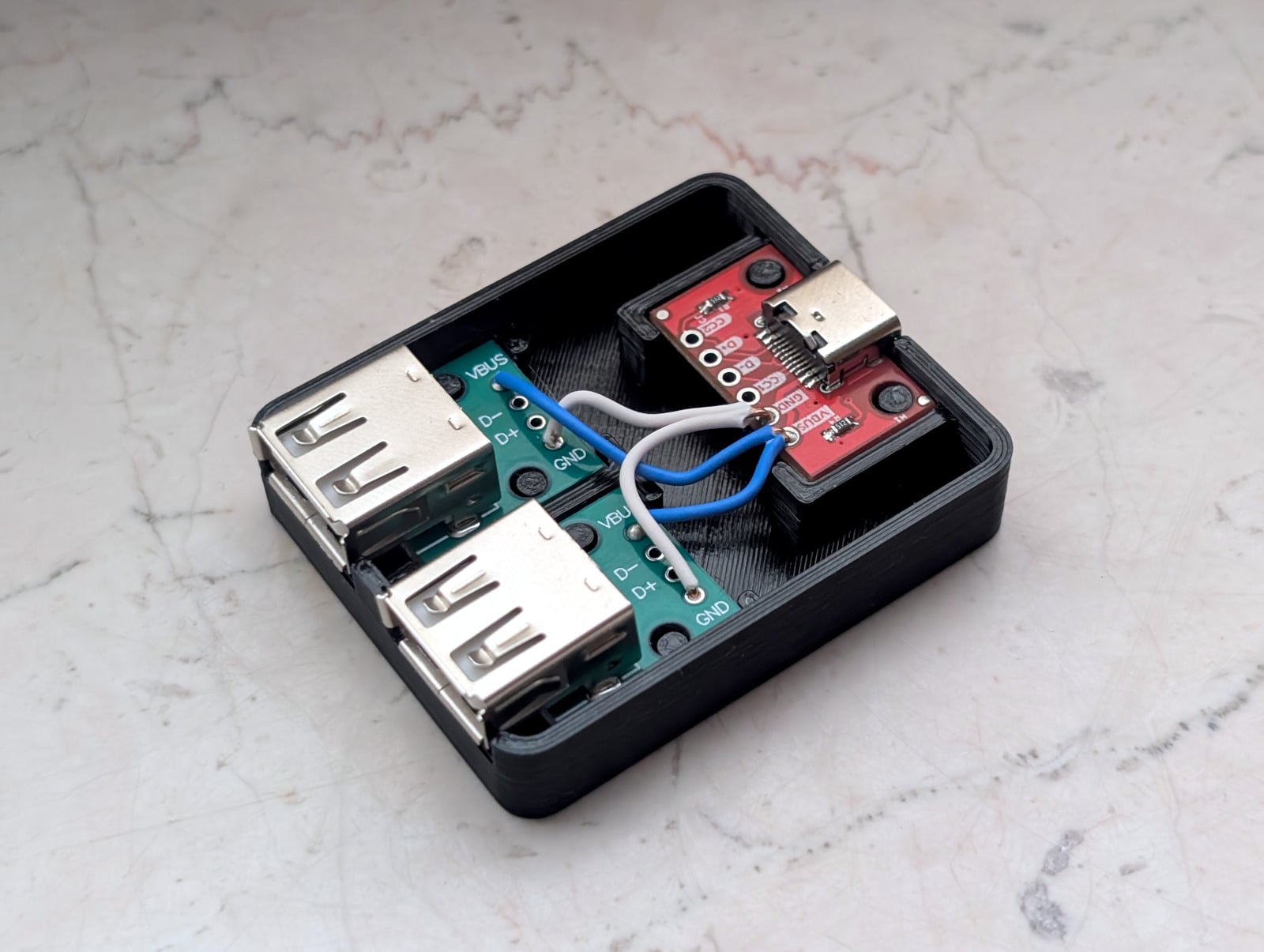 USB Power Delivery 5V Splitter