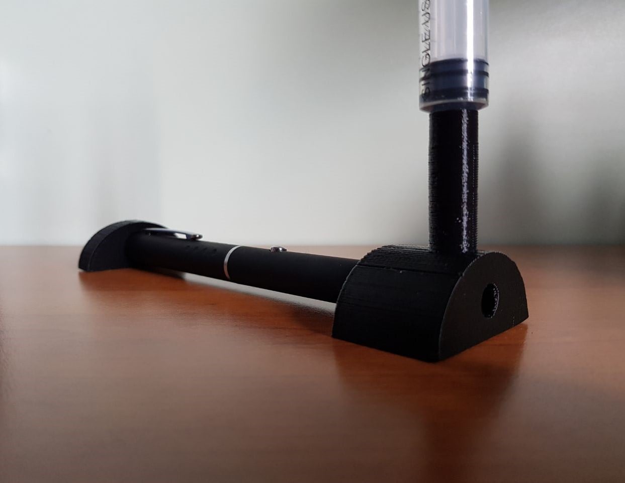 Minimalist Laser Microscope