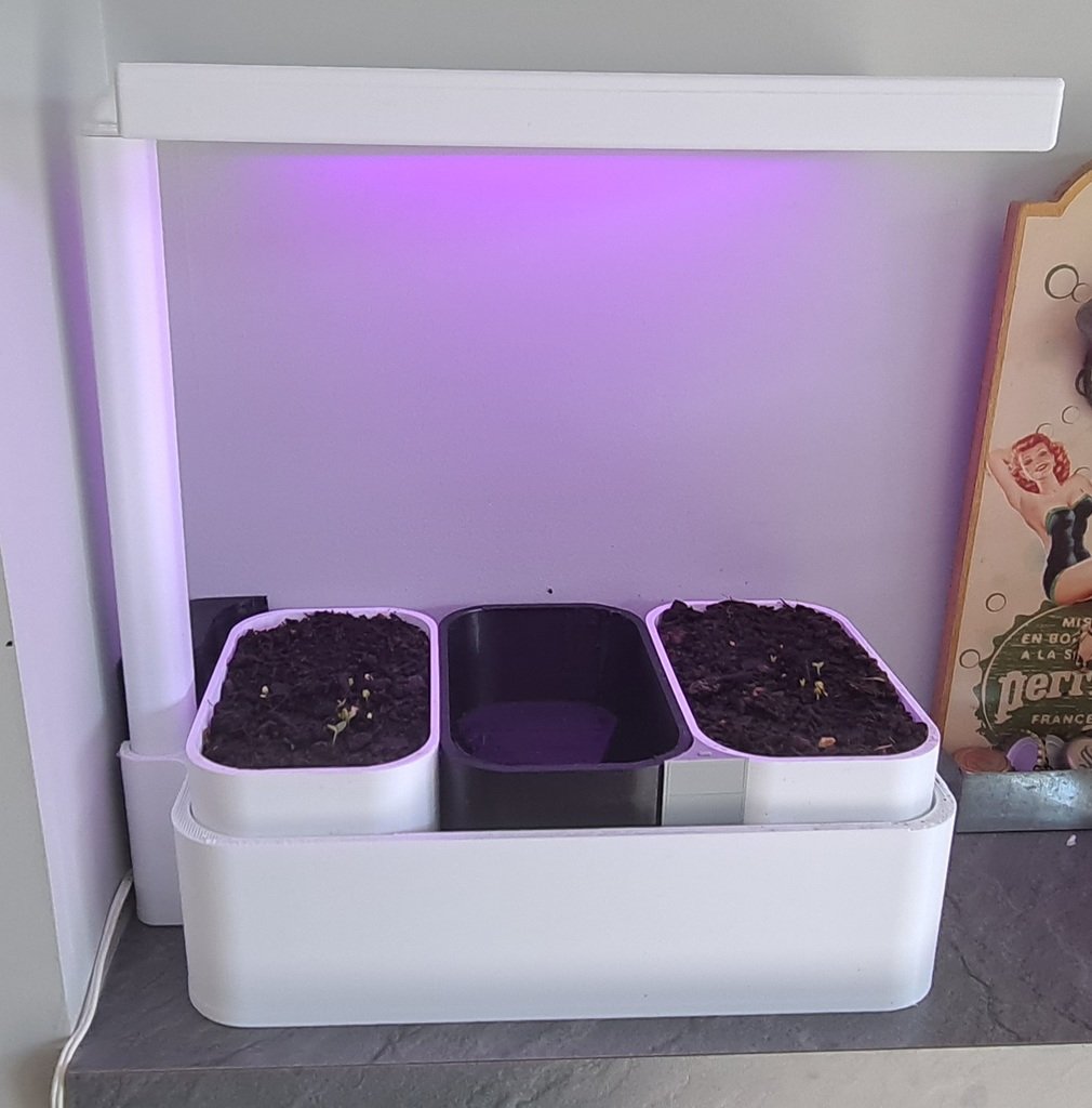 Indoor Garden with LED Grow Light support