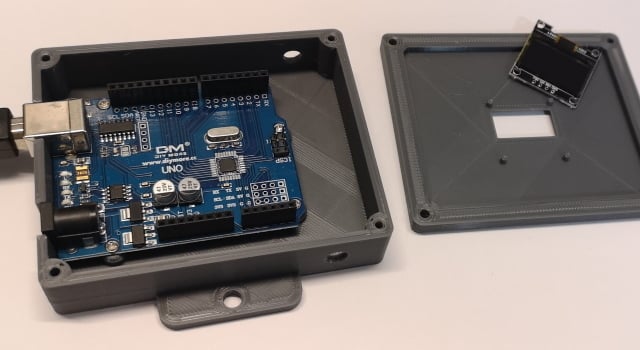 Arduino case with mounting flaps and lid SSD1306 OLED display