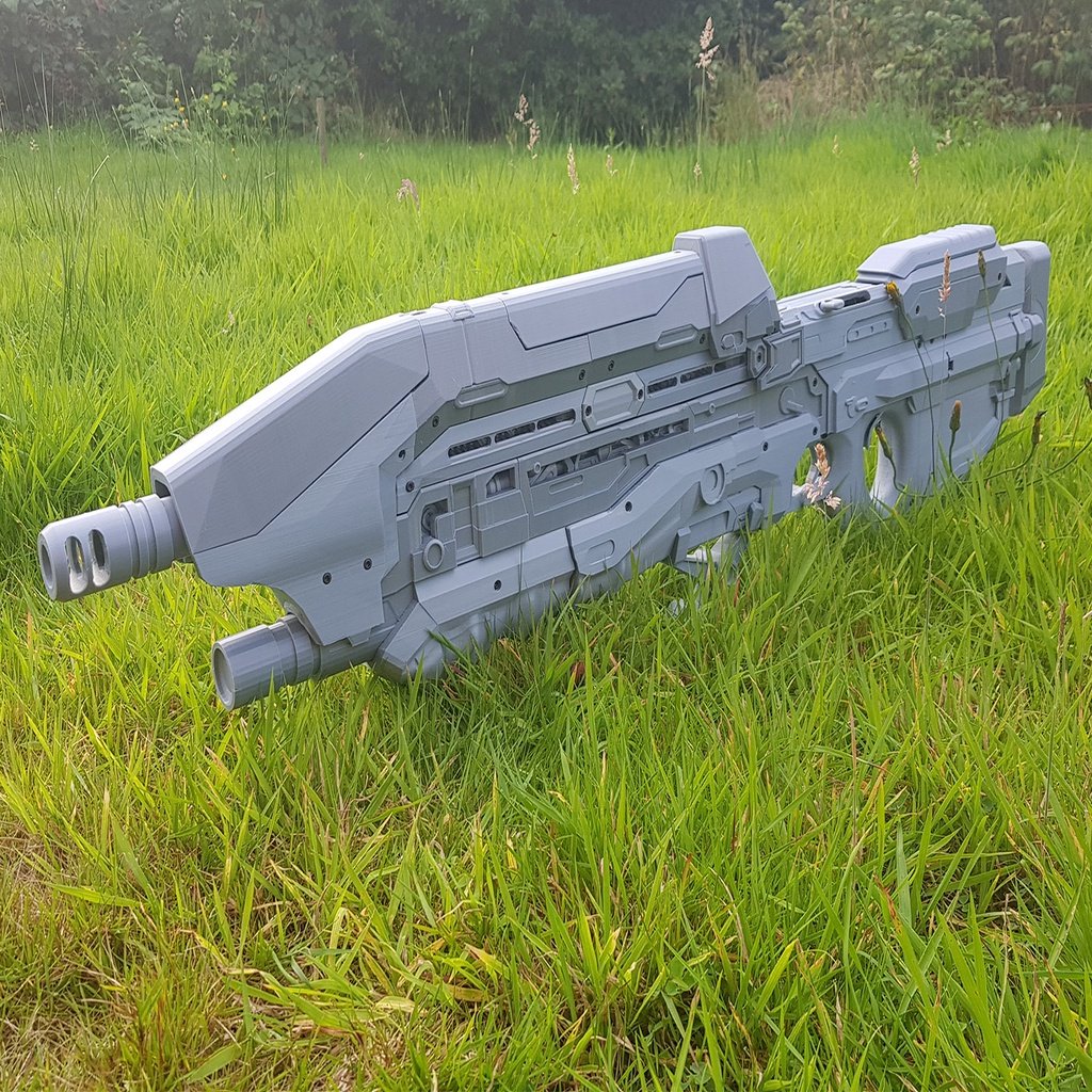 Halo MA5B rifle prop