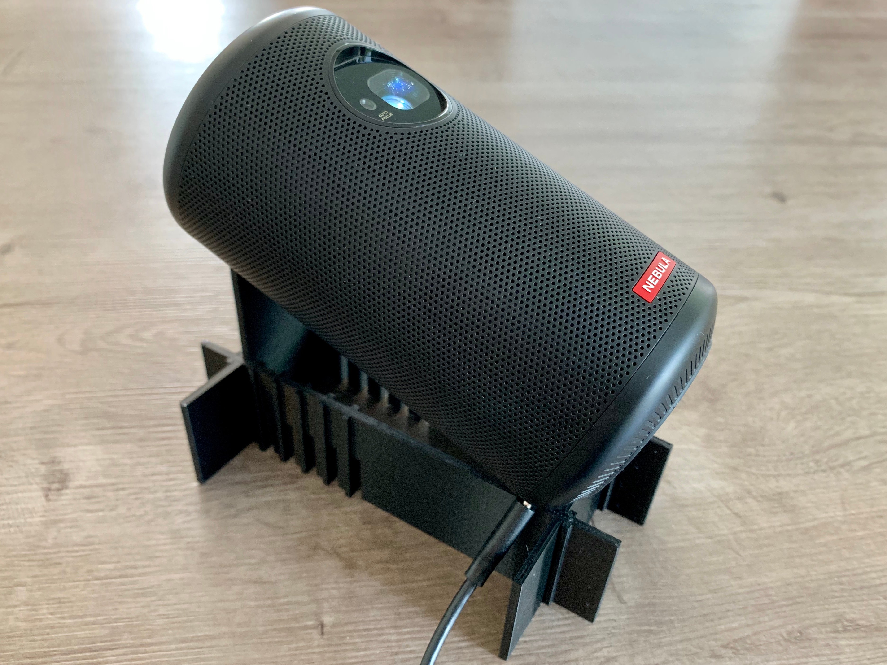 Nebula Capsule 2 Stand