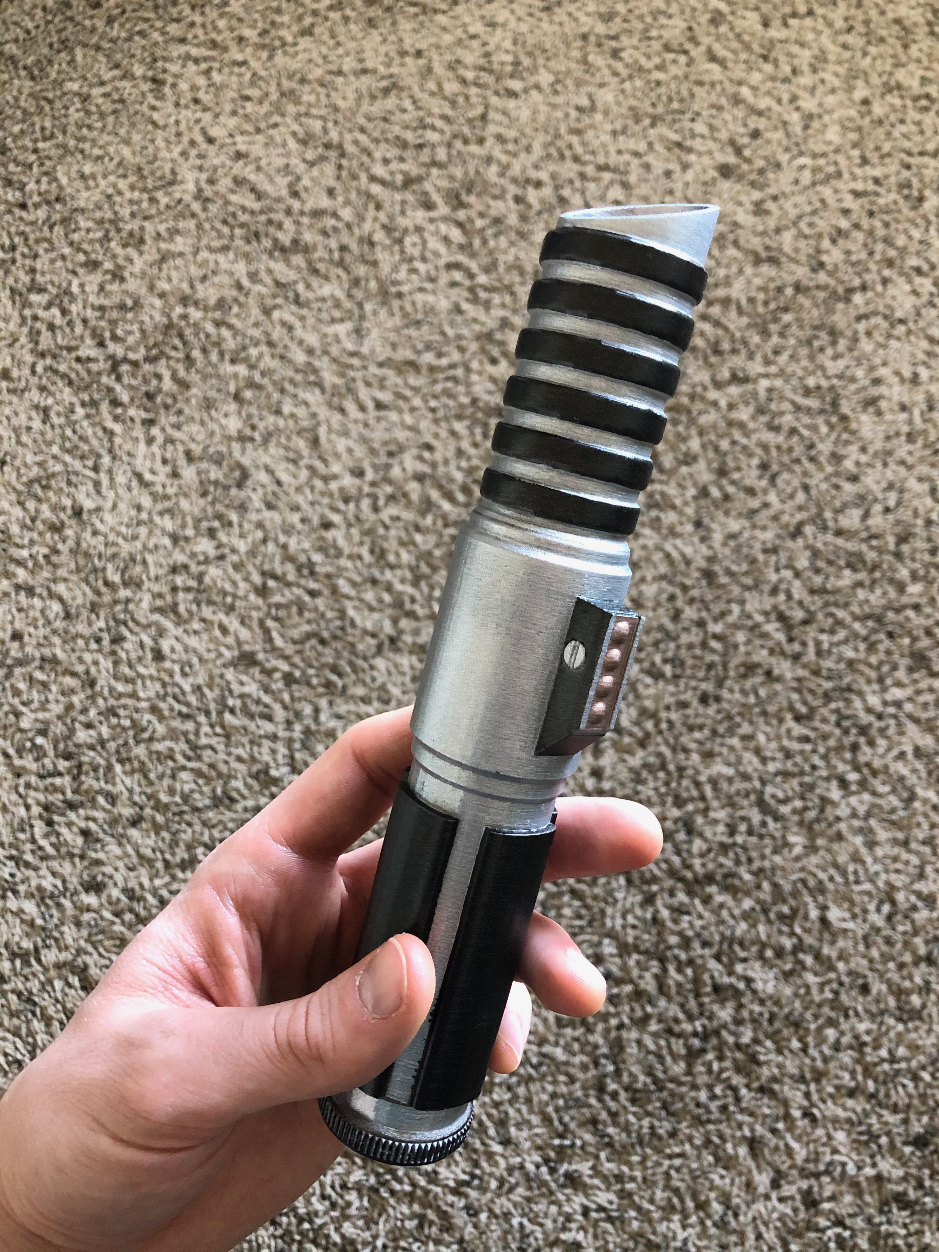 Jedi Lightsaber Hilt (for retractable blade)