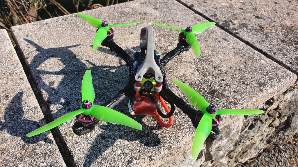 Alfa Monster FPV 5 inches racer drone