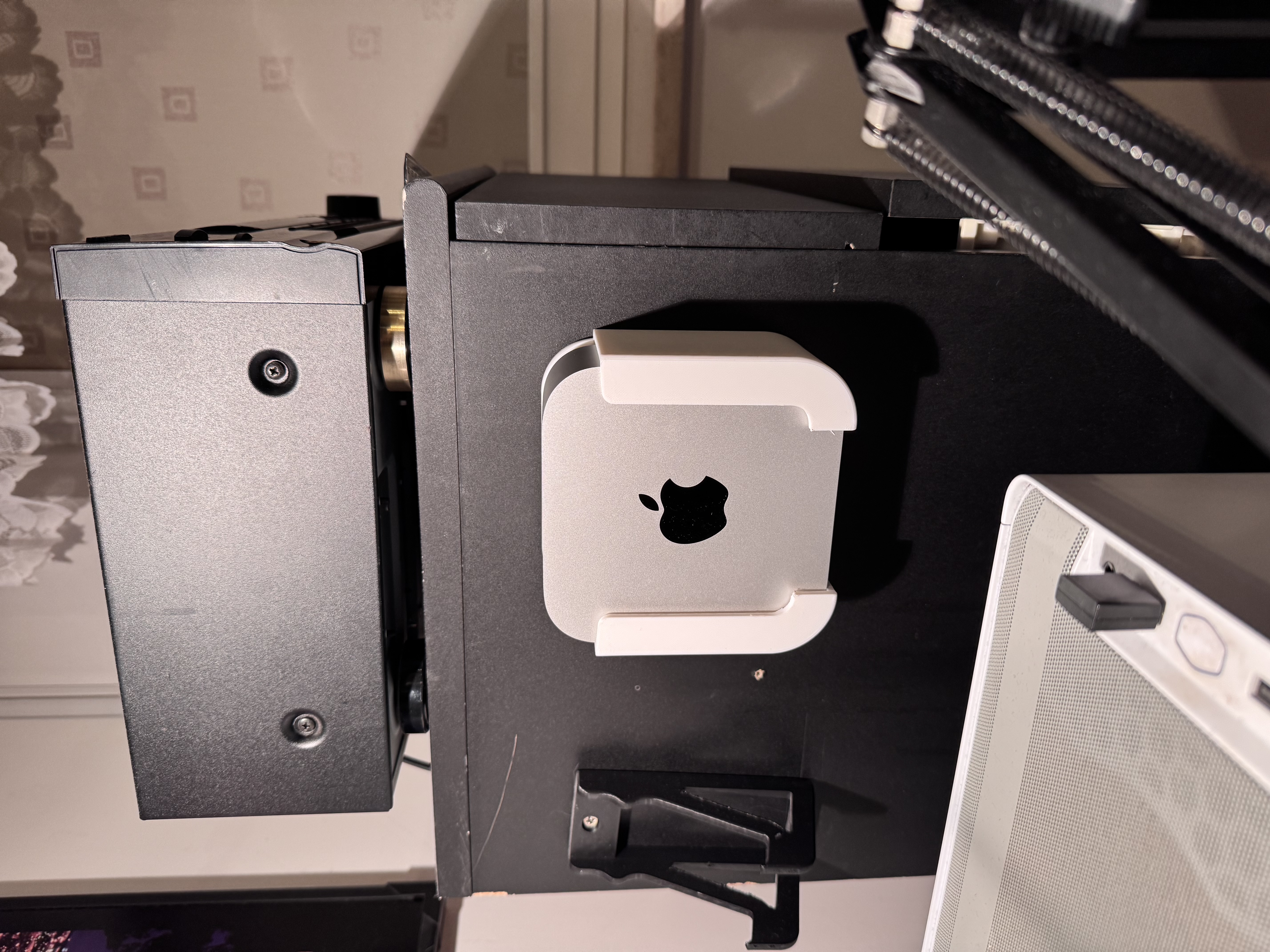 Mac Mini M4 Wall Mount