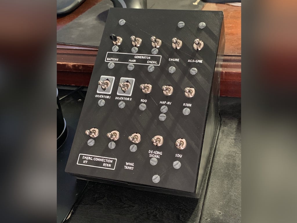 Easy print 15 button/switch box - L-39 Main CB Panel