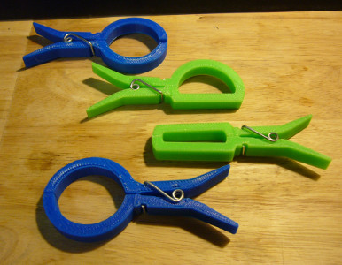 Clamps use clothes pin spring