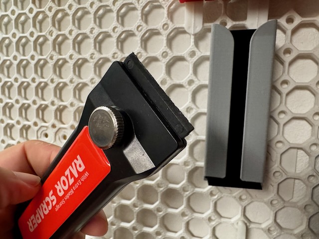 Scraper Plastic Blade Dispenser for Multiboard/Multiconnect