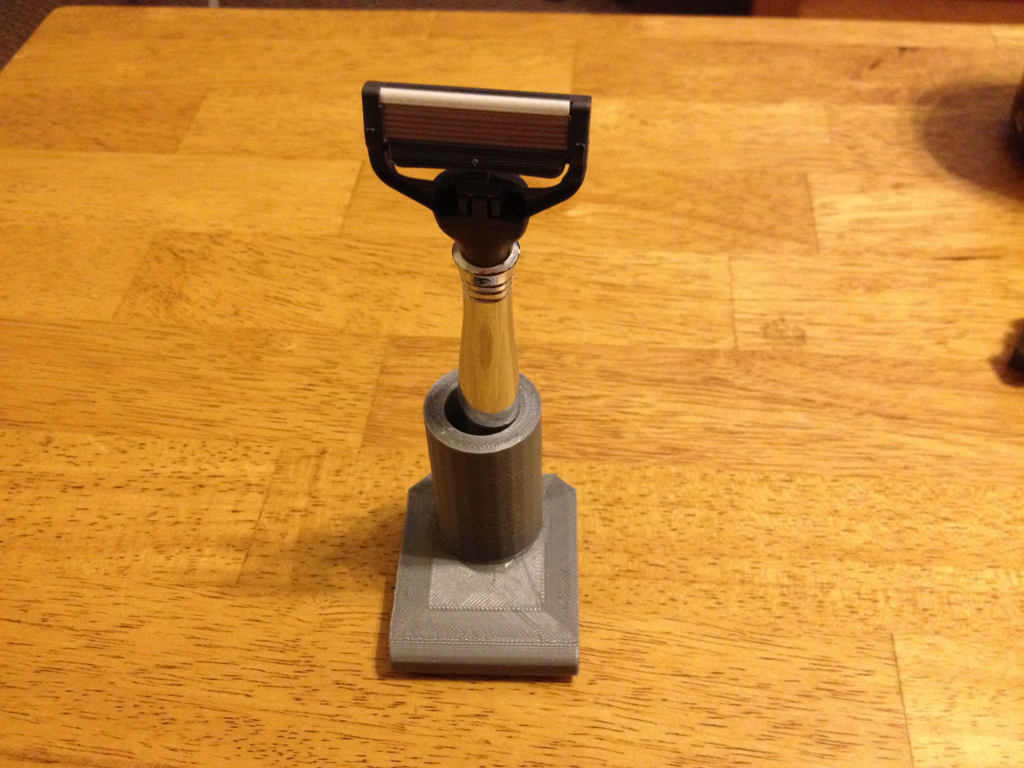 Harry's Shaving Stand