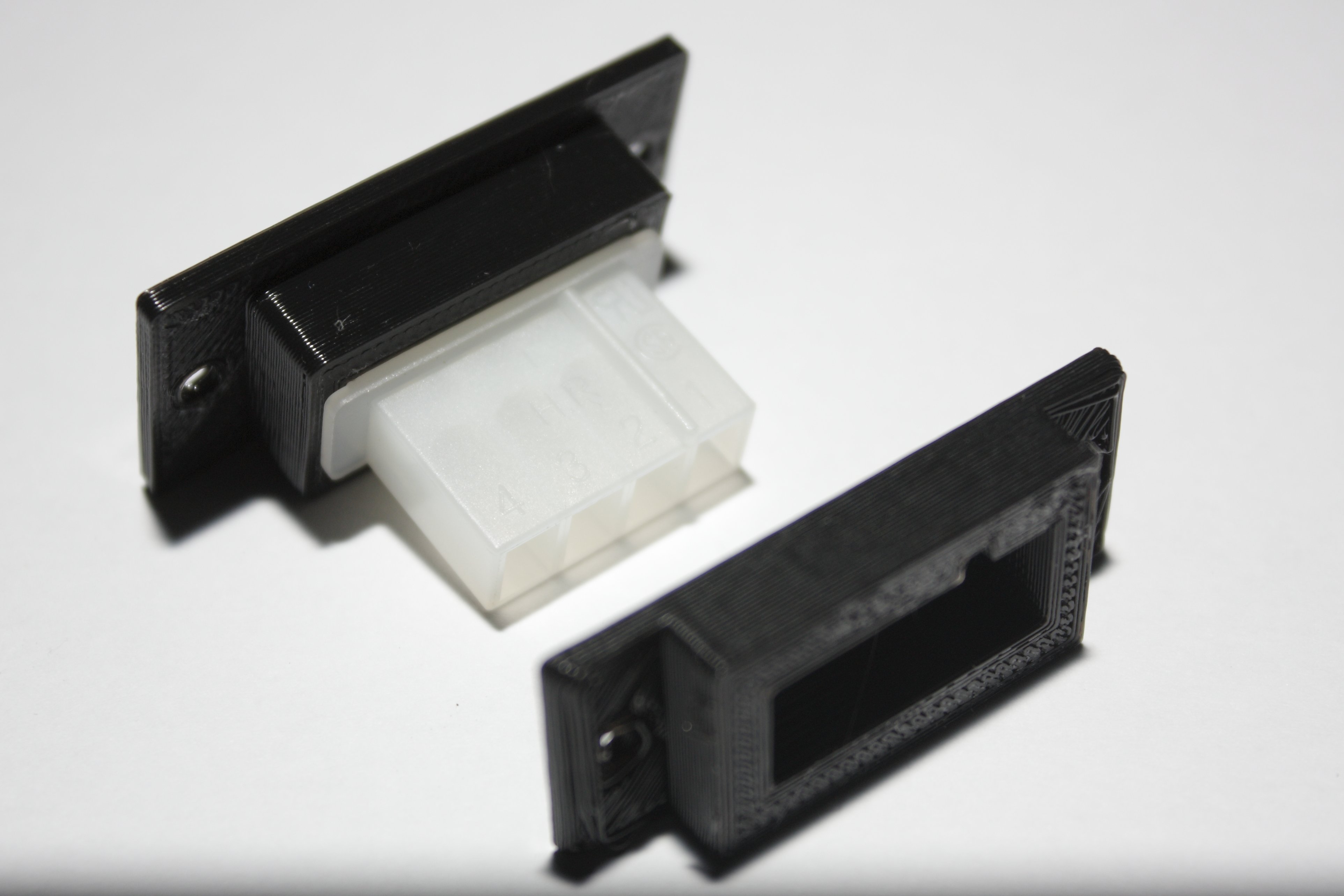 Molex male support for panel mounting