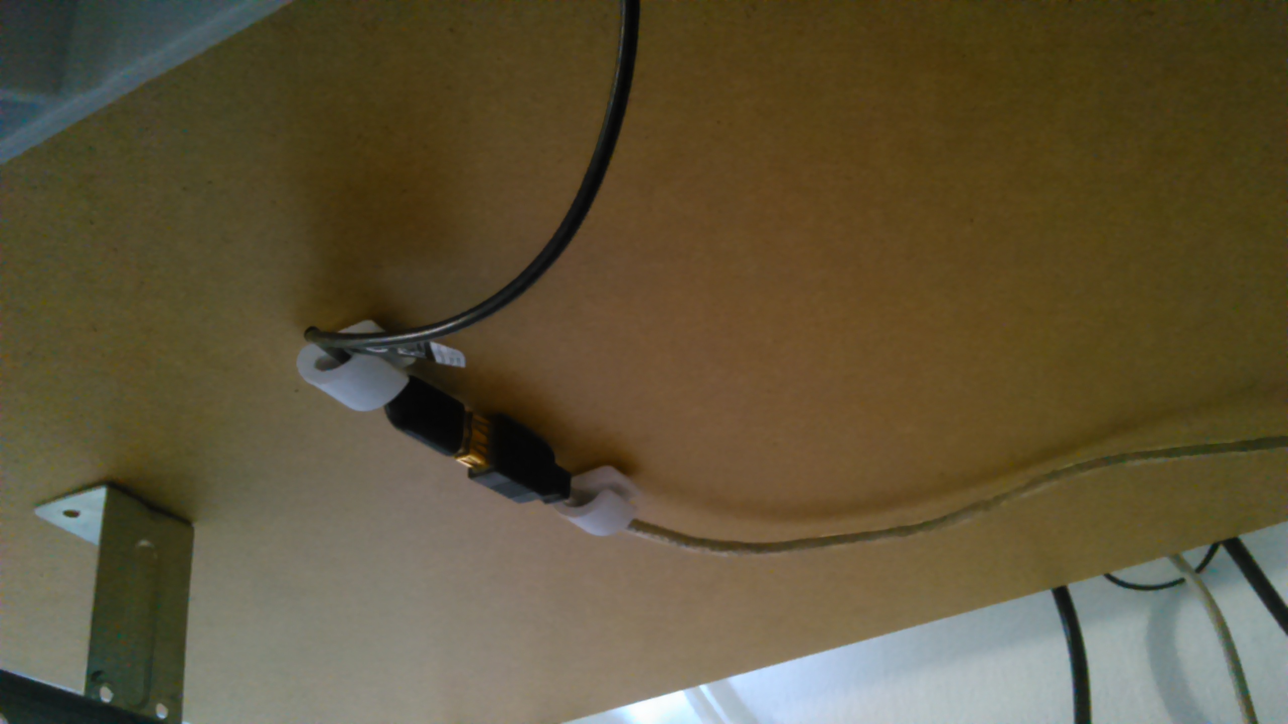 Vertigo Cable Holder