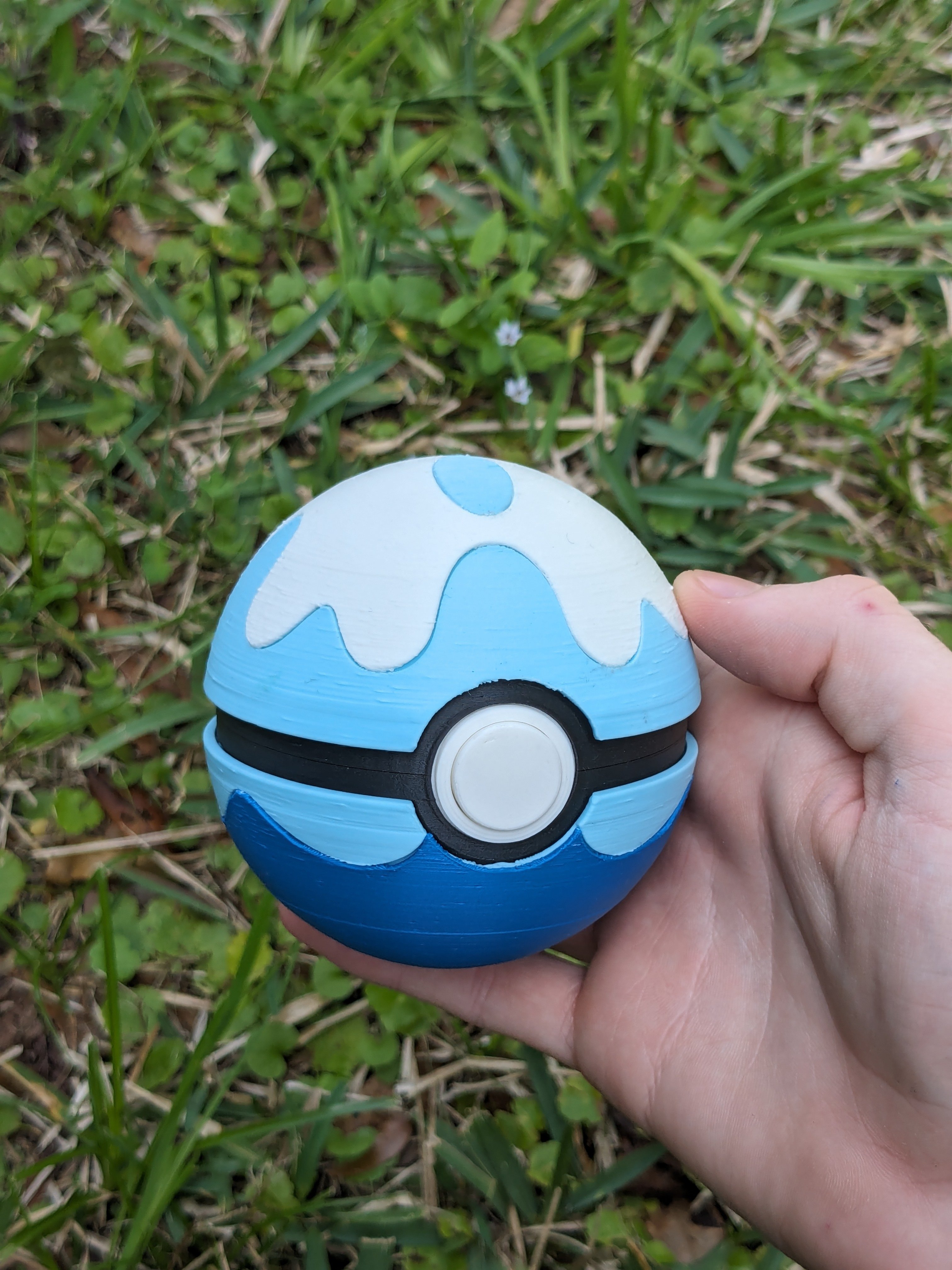 Pokémon Dive Ball - Fully Functional with Button and Hinge