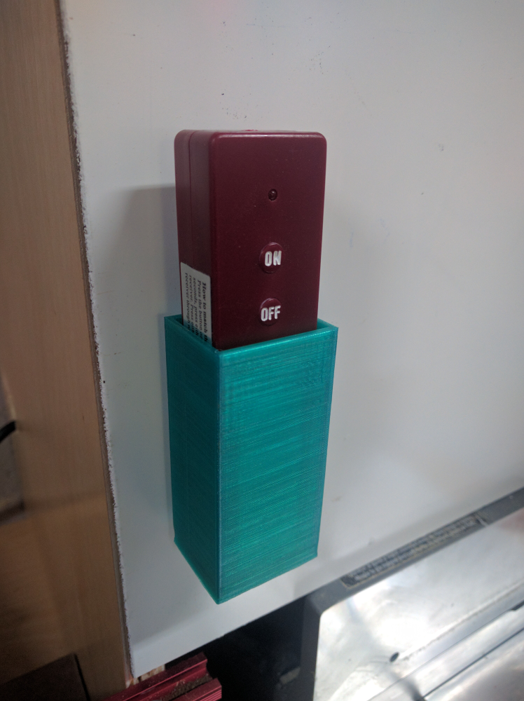 Dust Collector Remote Cradle with Keyhole Mount