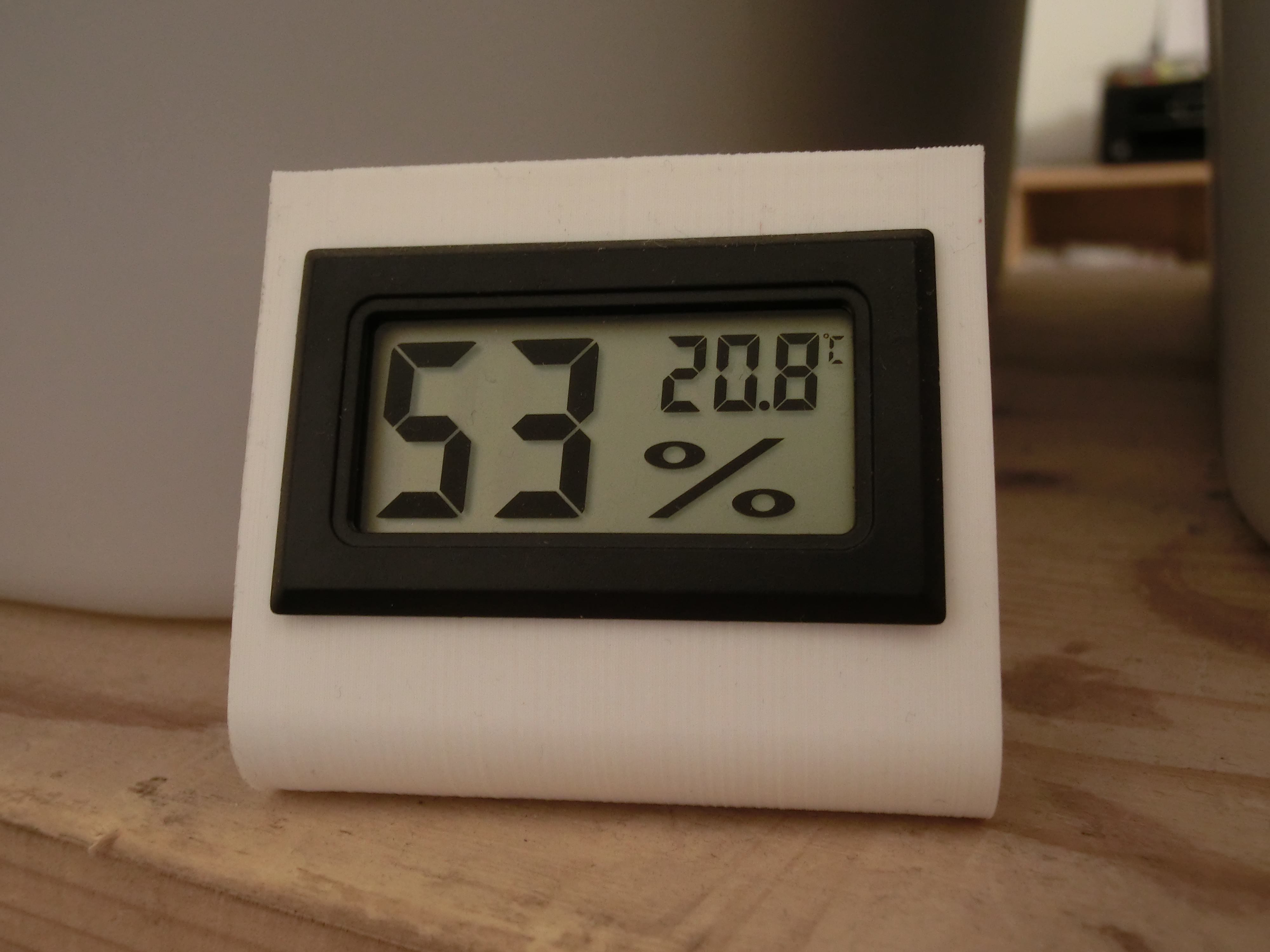 Minimal Humidity Panel Meter Stand
