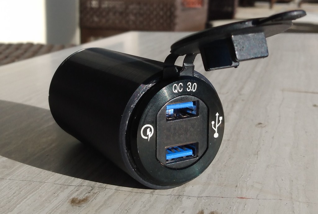 Quick Charge 3.0 USB Charger Housing 