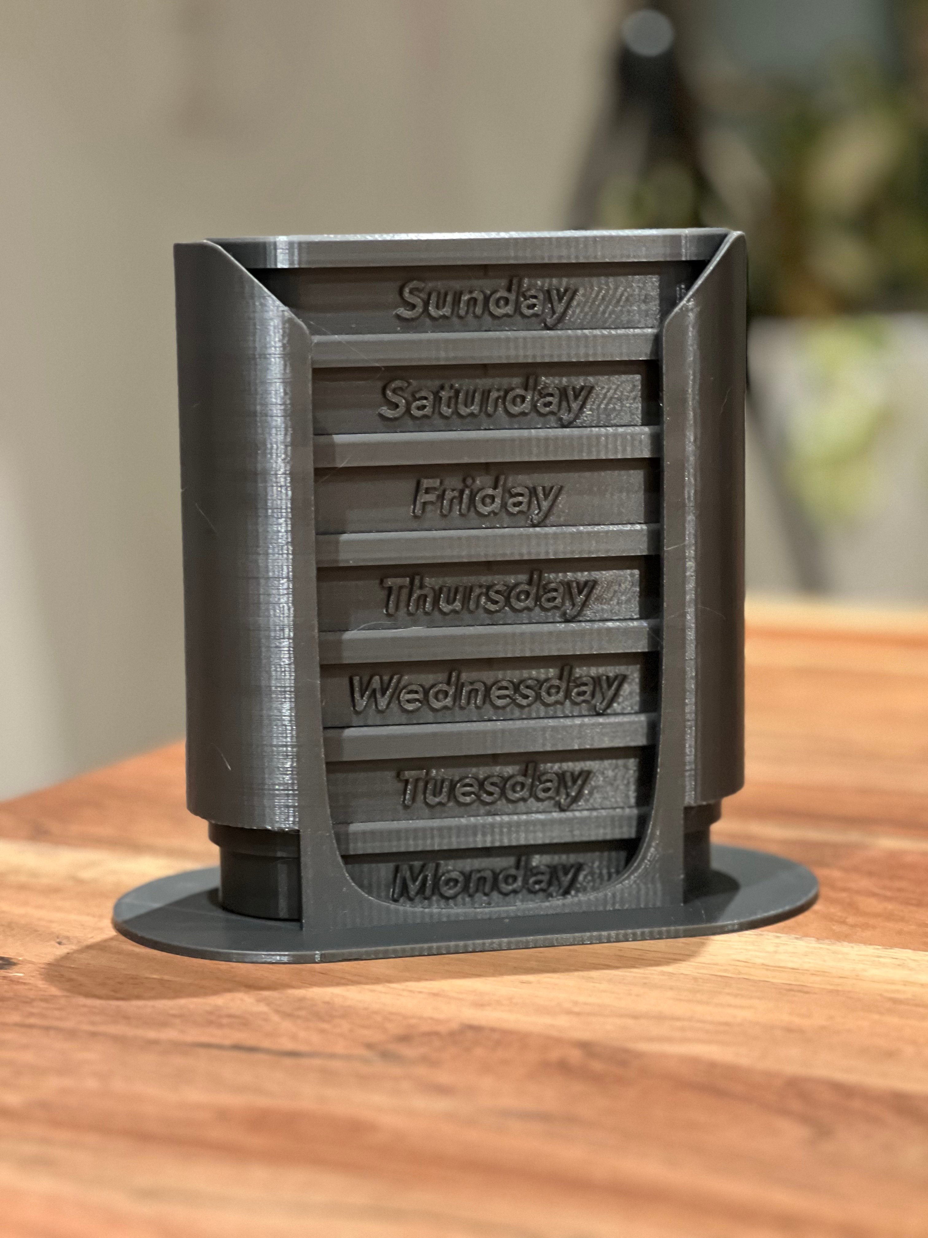 Supplements / Pill Boxes / Dispenser