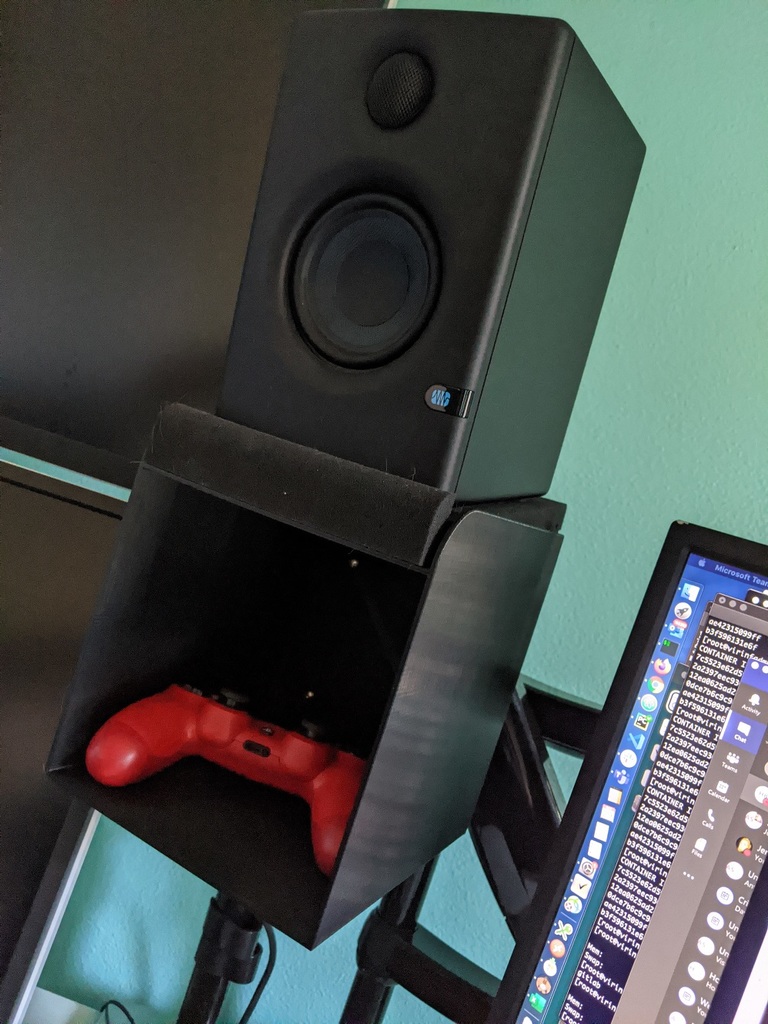 VESA mount shelf for studio monitor speakers
