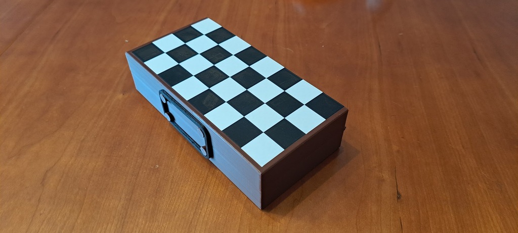 Portable Chess Board MMU