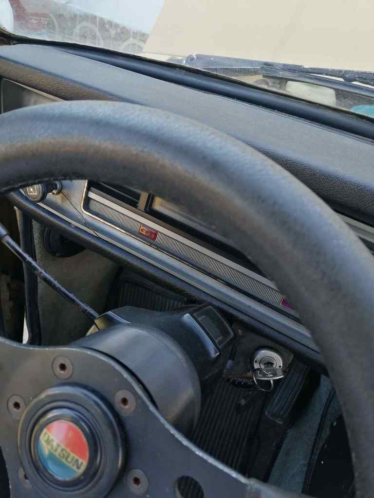 Datsun B110 1200 Wheel hub cover