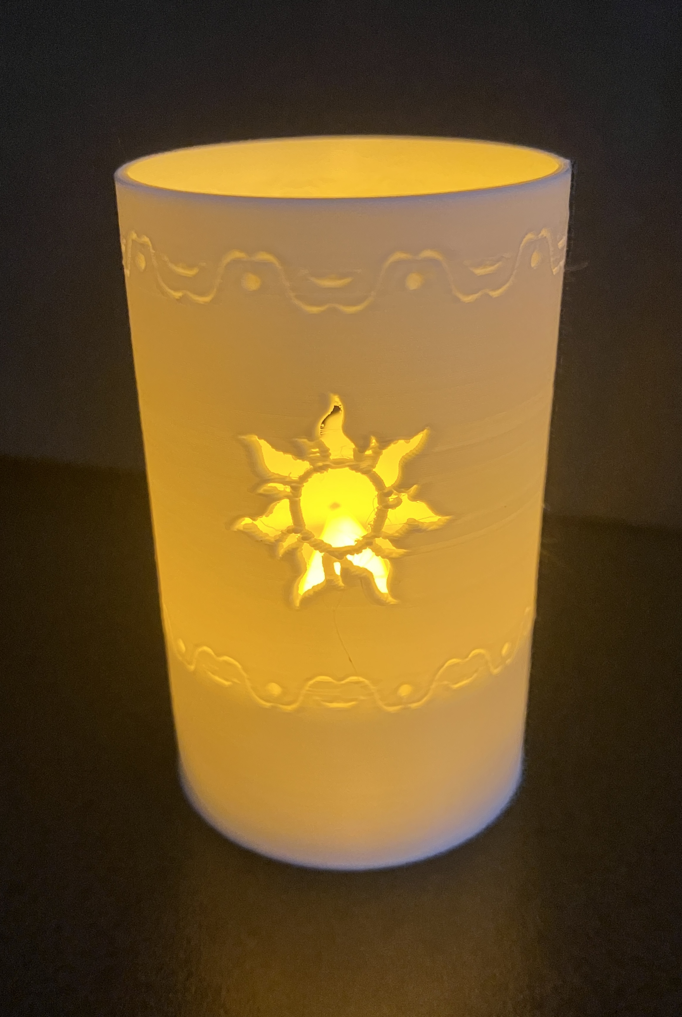 Tangled-inspired lantern with sun "window" for LED tea lights