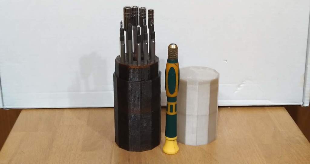 Kraftool screwdriver set box