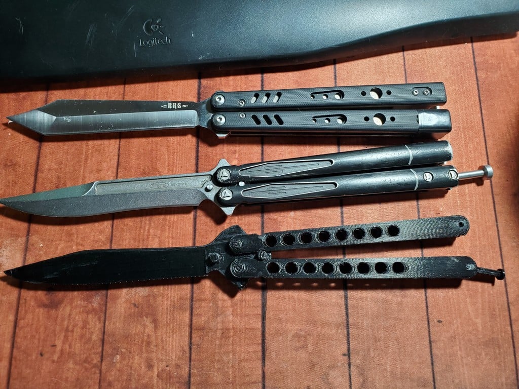 Balisong - functional but it should be metal