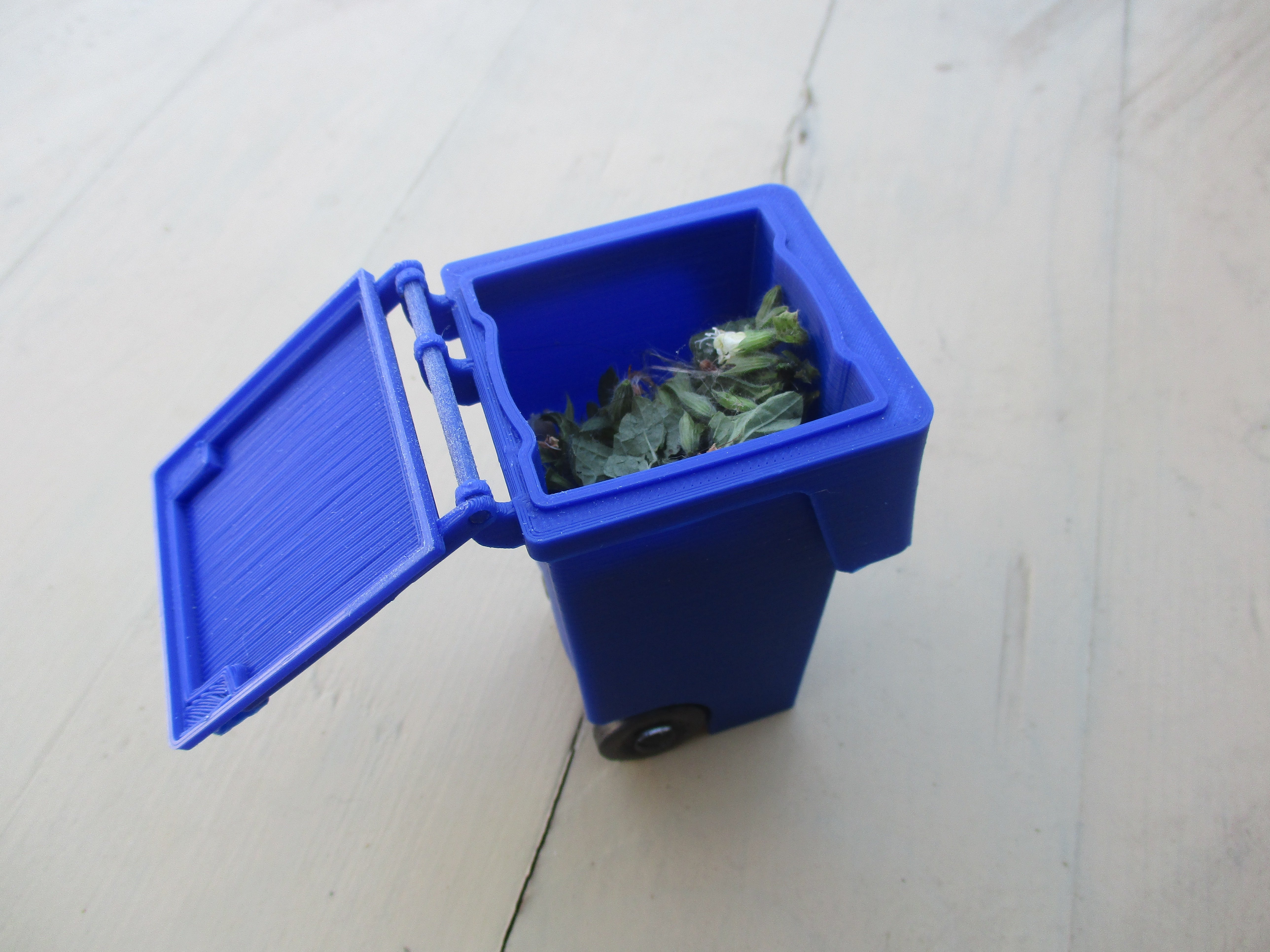 120l Garbage container (Belgium) 1/10 scale